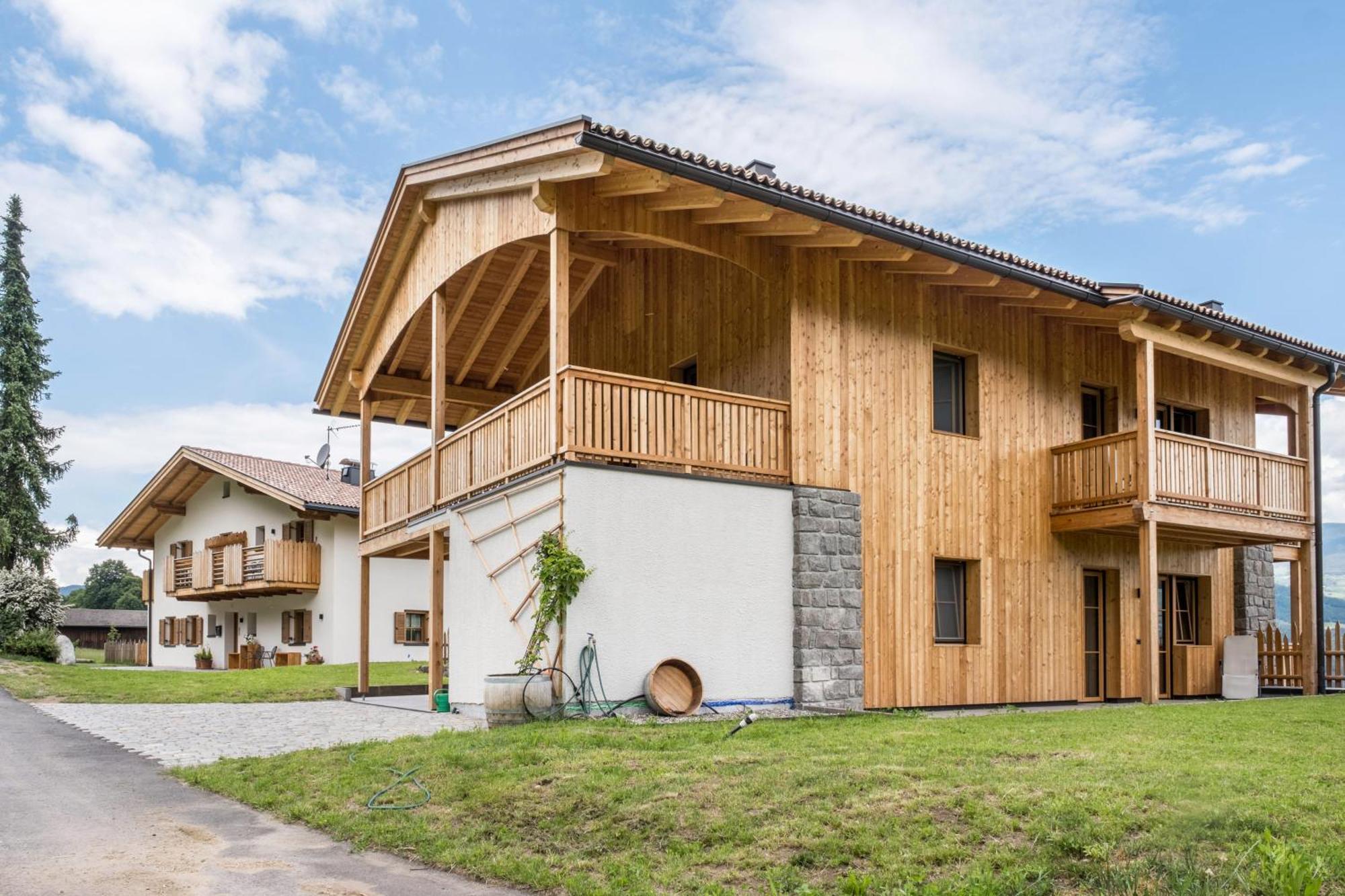 Haensel Und Gretel Schlosshof Umes ภายนอก รูปภาพ
